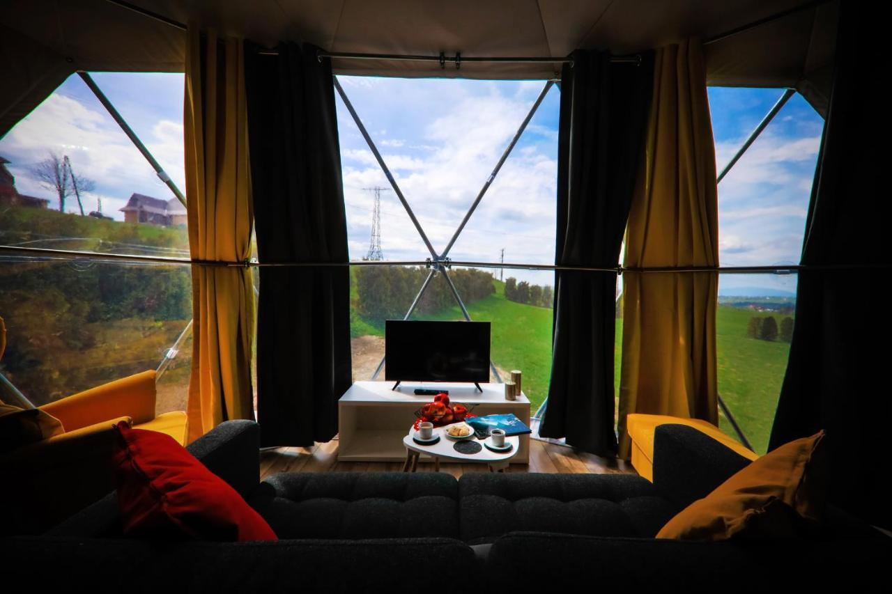 Bed and Breakfast Glamping Gliczarow Klapnioki Лесьниця Екстер'єр фото