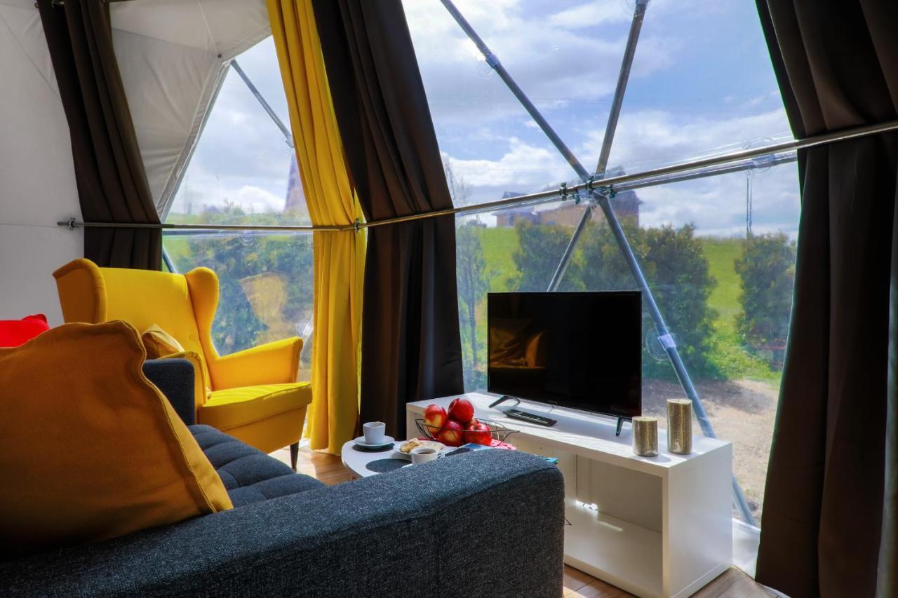 Bed and Breakfast Glamping Gliczarow Klapnioki Лесьниця Екстер'єр фото