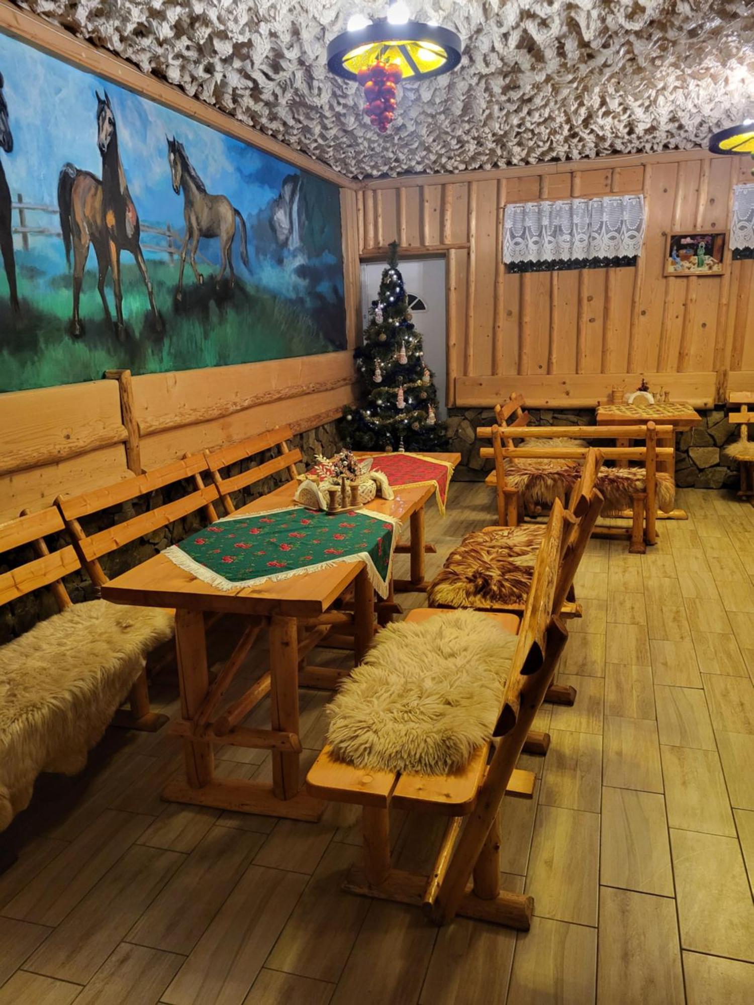 Bed and Breakfast Glamping Gliczarow Klapnioki Лесьниця Екстер'єр фото