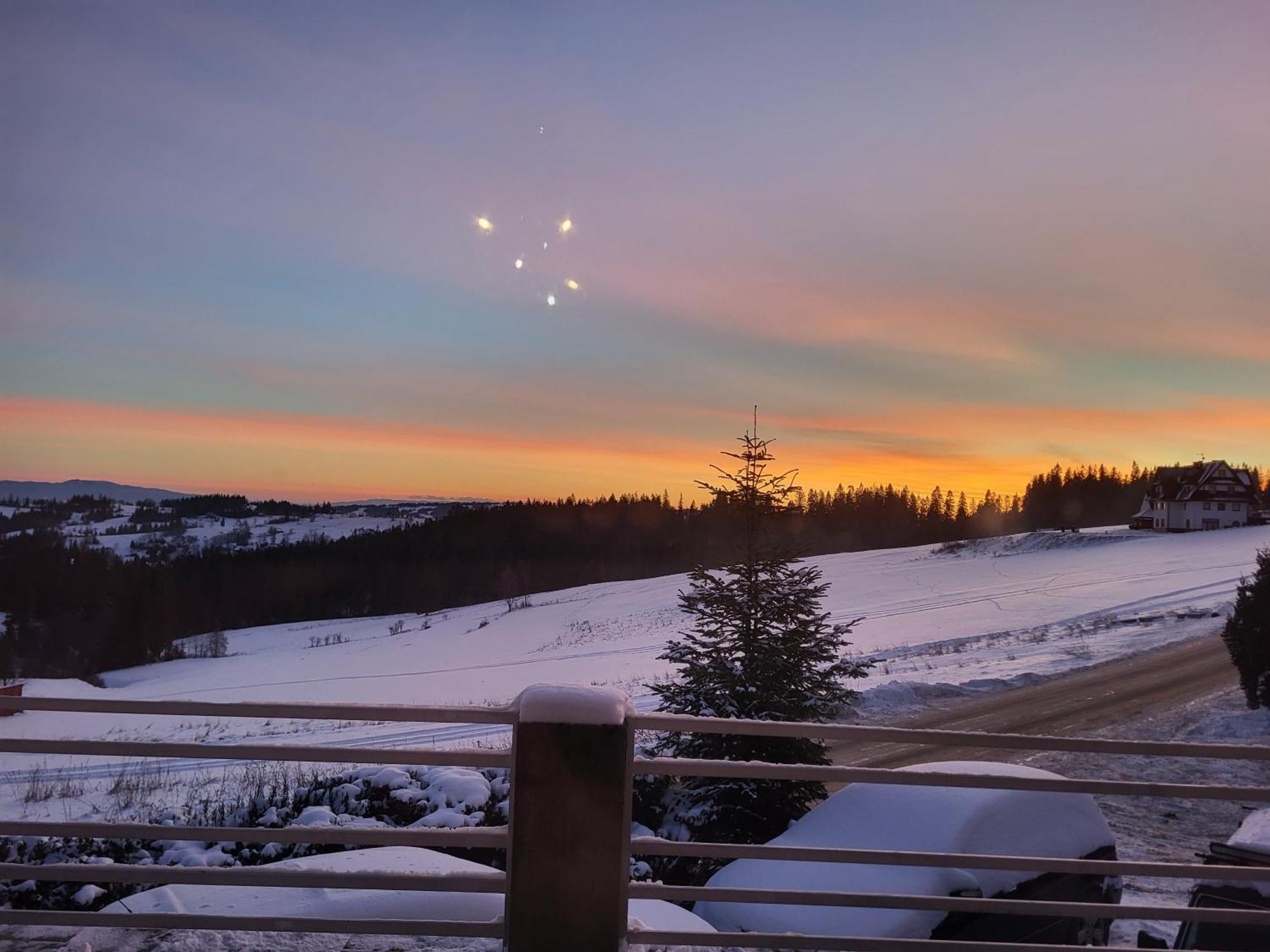 Bed and Breakfast Glamping Gliczarow Klapnioki Лесьниця Екстер'єр фото