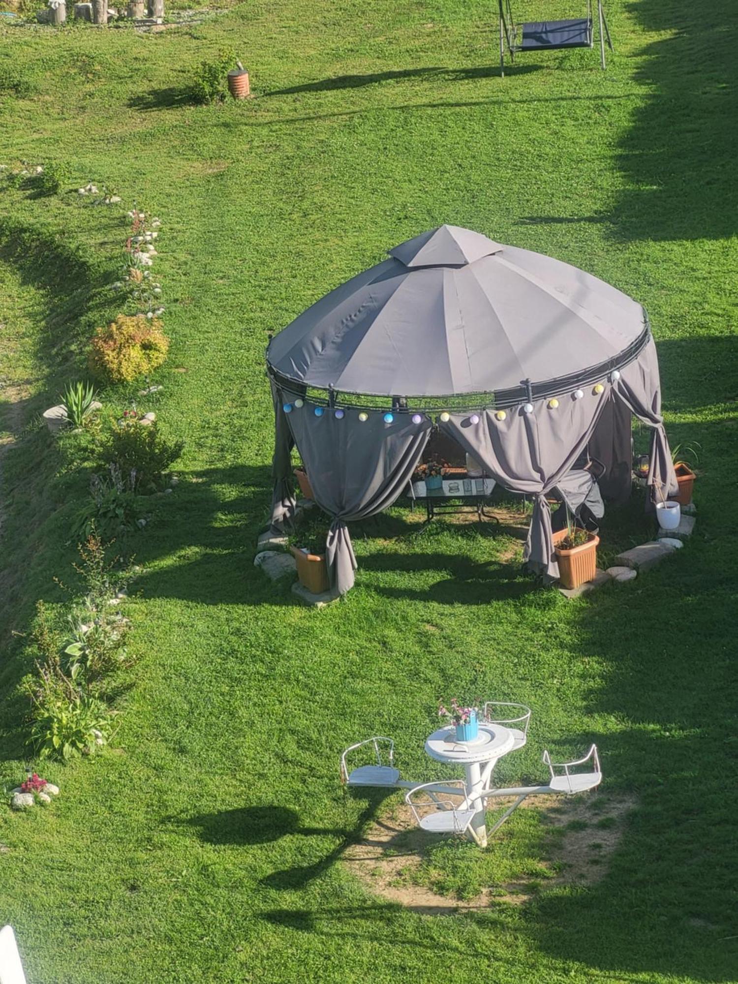 Bed and Breakfast Glamping Gliczarow Klapnioki Лесьниця Екстер'єр фото