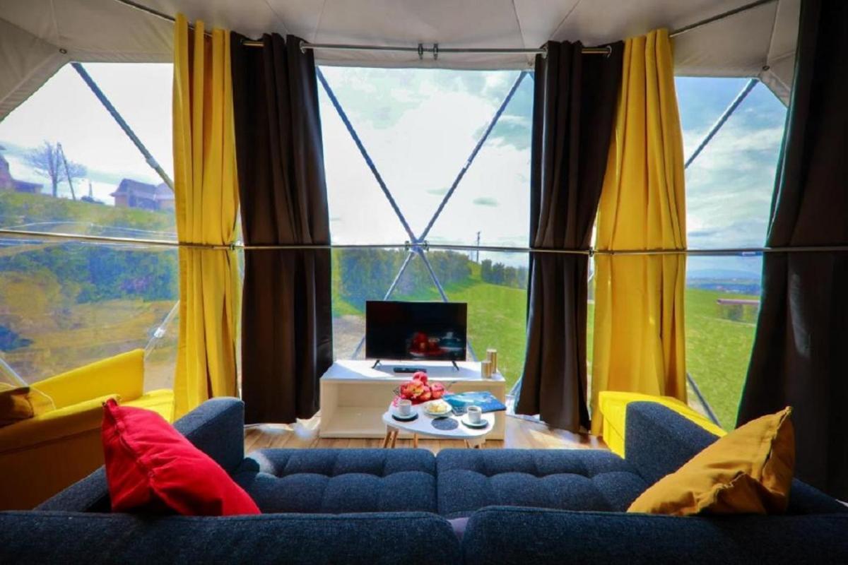 Bed and Breakfast Glamping Gliczarow Klapnioki Лесьниця Екстер'єр фото